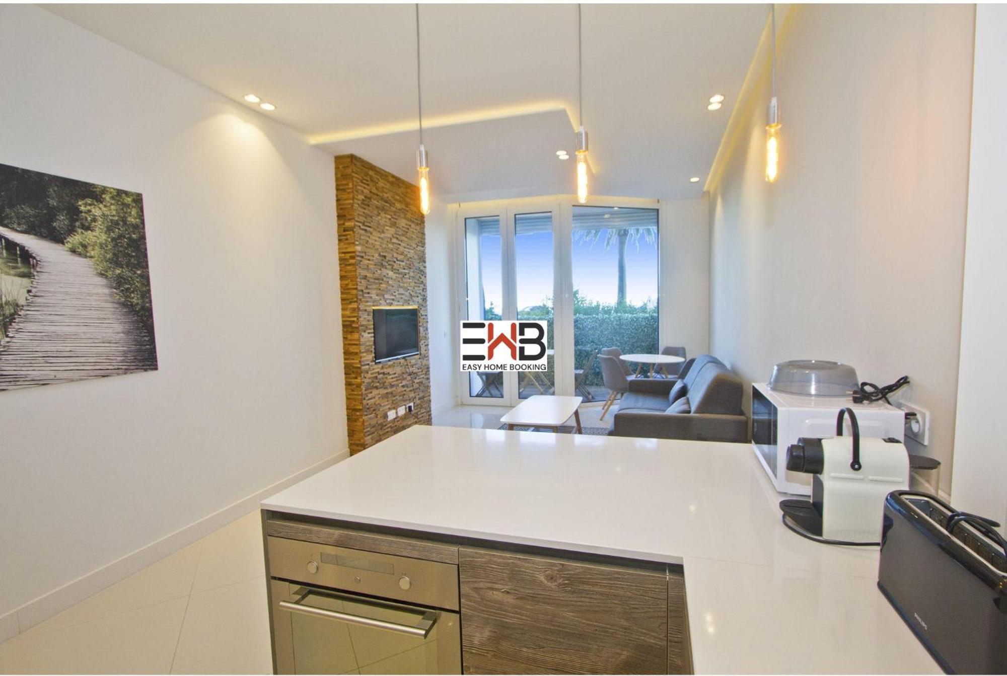 Appartamento Sea View- Easy Booking