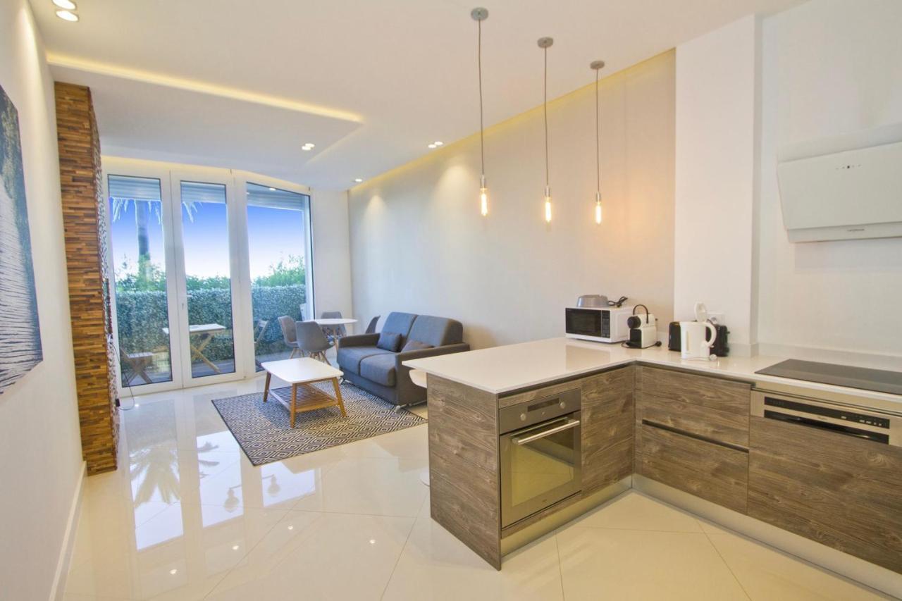 Appartamento Sea View- Easy Booking *